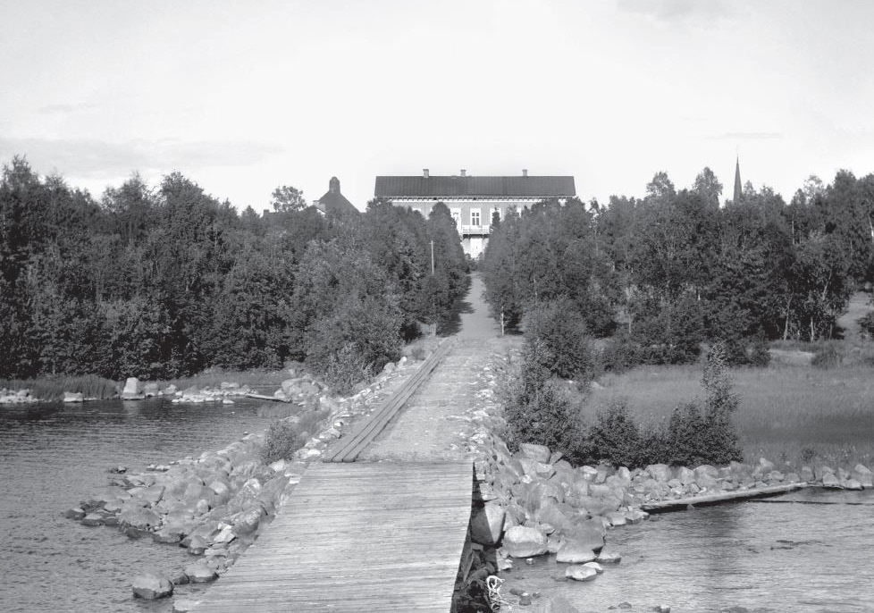 Den privata bad- och båtbryggan tidigt 1900-tal. Källa: www.landskapsarkeologerna.se.